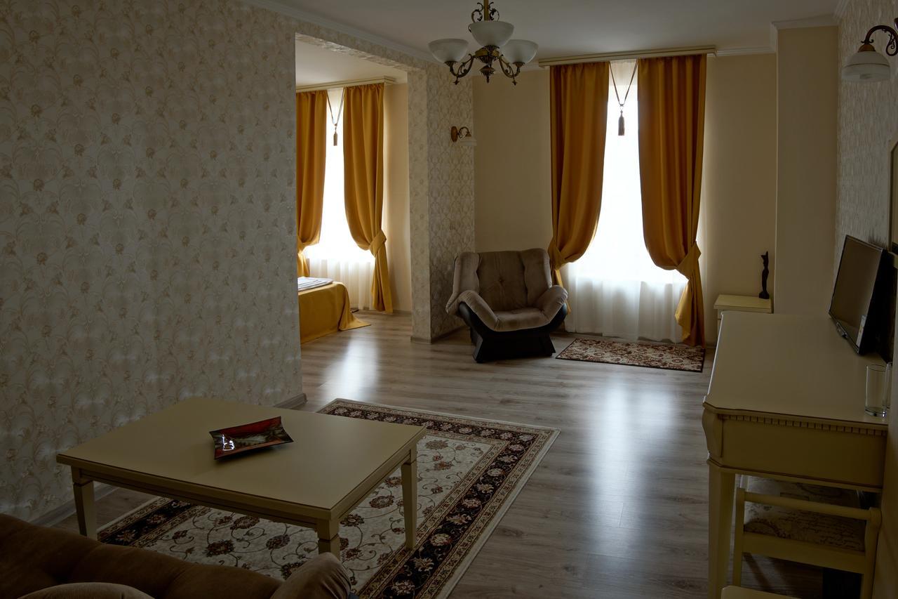 Paris Hotel 3*