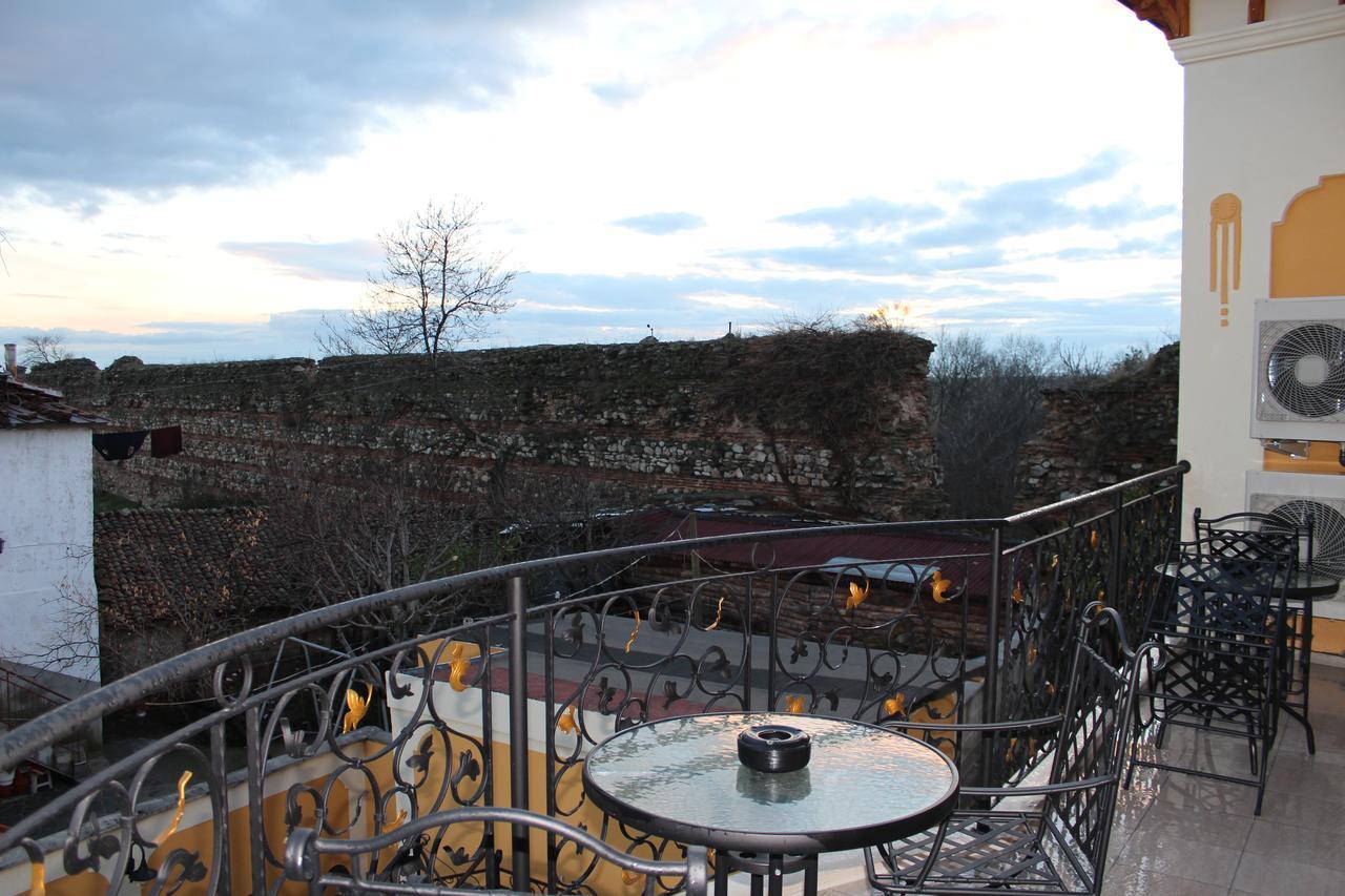 Paris Hotel