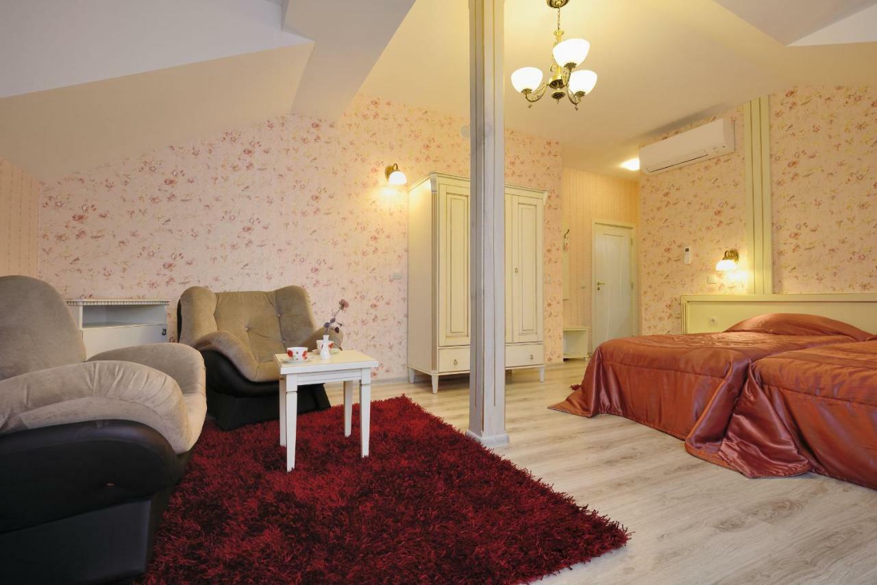 Paris Hotel 3*